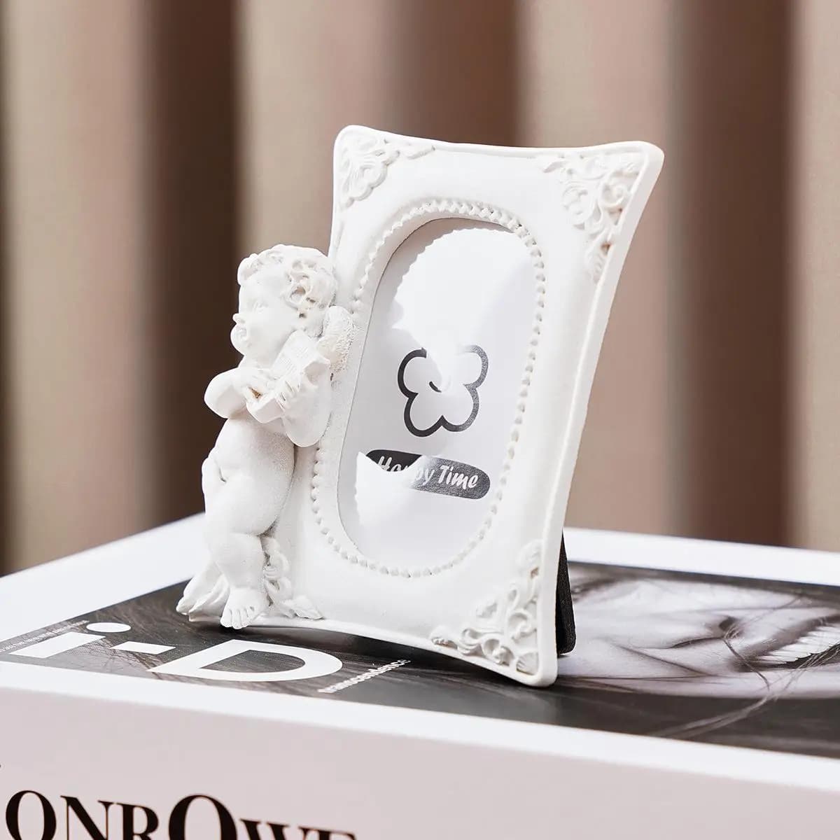 White Mini Angel Resin Picture Frame - European Retro Creative Home Decoration - European Angel Design Desktop Decor Item