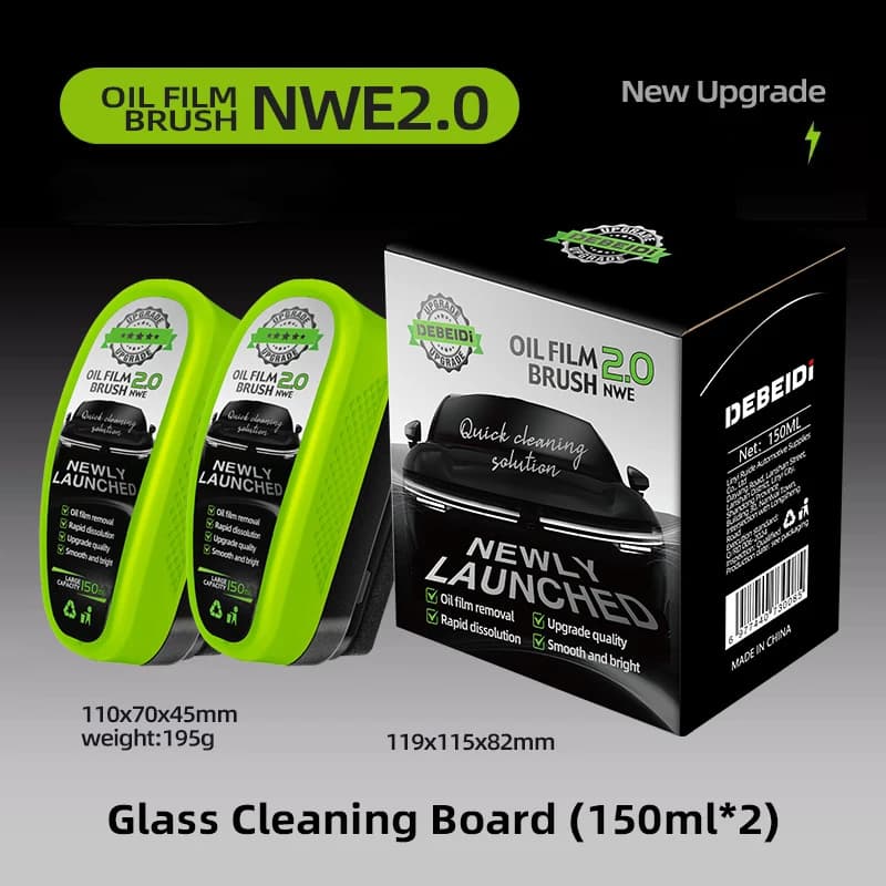 Detergent for oily films for 150 ml car glass with cleaning brush, multifunctional windscreen cleaner, effective tool for removing stains and grease, anti-fog design and water repellent, universal accessory for car care for windows, windshield and automotive glass surfaces.