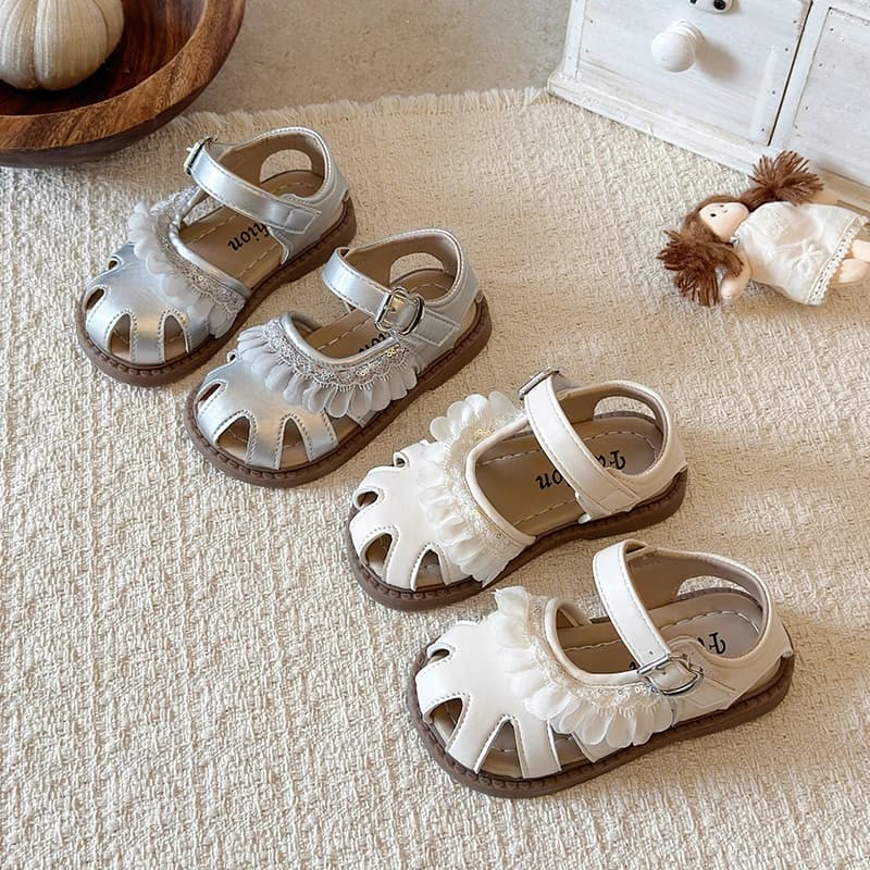 Girls Lace Ruffle Toes Capped Sandals Kids Summer Princess Shoes Peep Toe Children Sweet Hollow Out Shoes Soft Sole