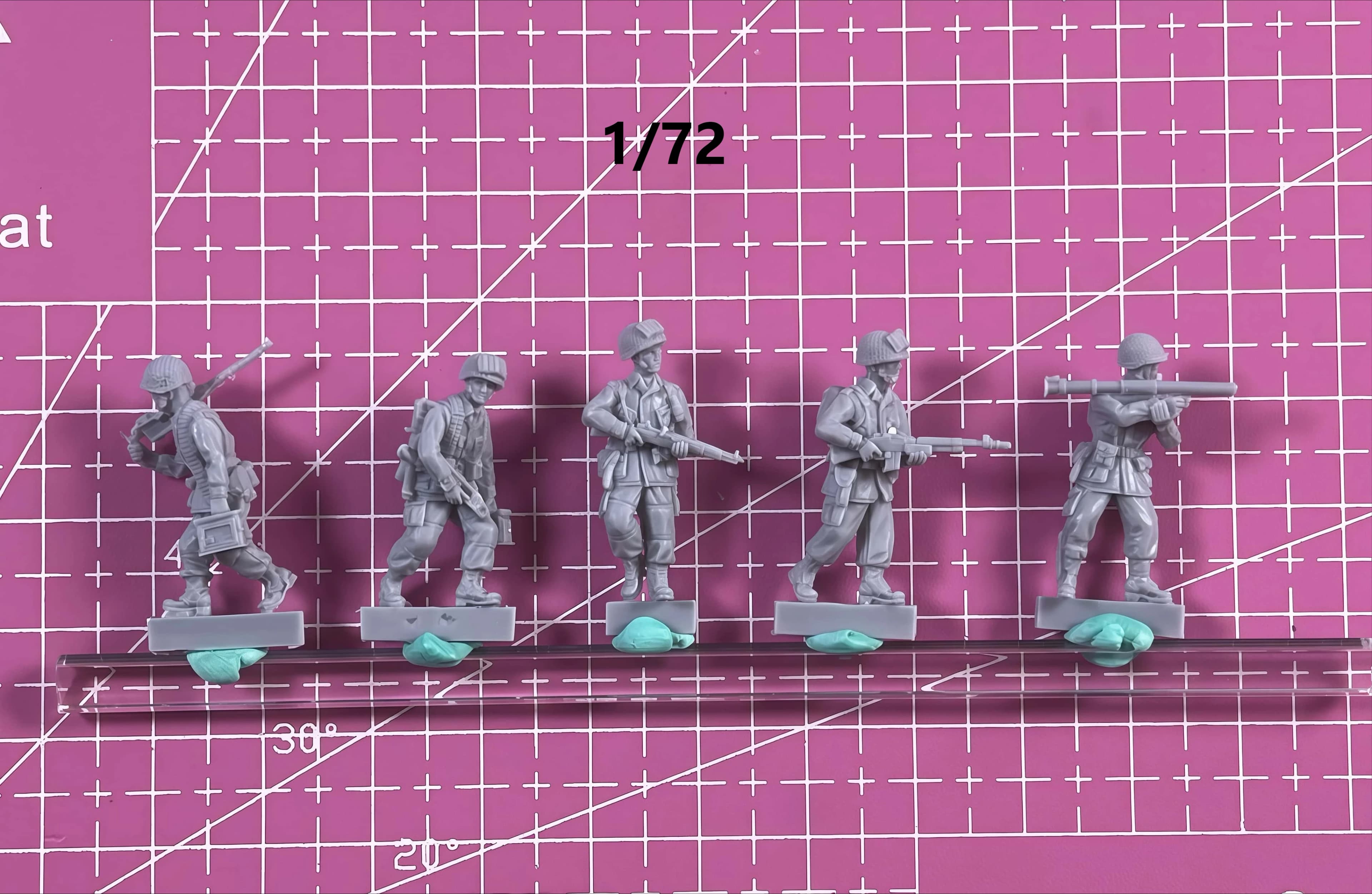 Mini kit modello in resina 1/72 Gk, modello aerotransportado per 5 persone, non verniciato
