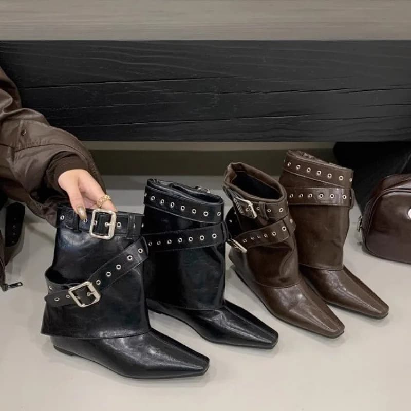 Venditore caldo 2026 nuova cintura bianca Bule punta a punta stivali da donna Faion altezza dimagrante autunno versatile pantaloni alla moda stivali