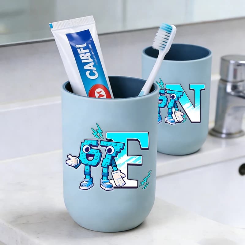 Steal A Brainrot Letter A-Z Tazze Portaspazzolino e Porta Collutorio in Plastica per Bambini, Set da Sei o Sette Pezzi, per Bagno, per Bambini e Bambine