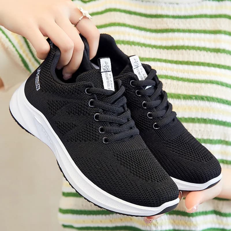 Shoes women spring new breathable fly-woven mesh running shoes women's flat-bottomed lightweight soft-soled sports shoes women