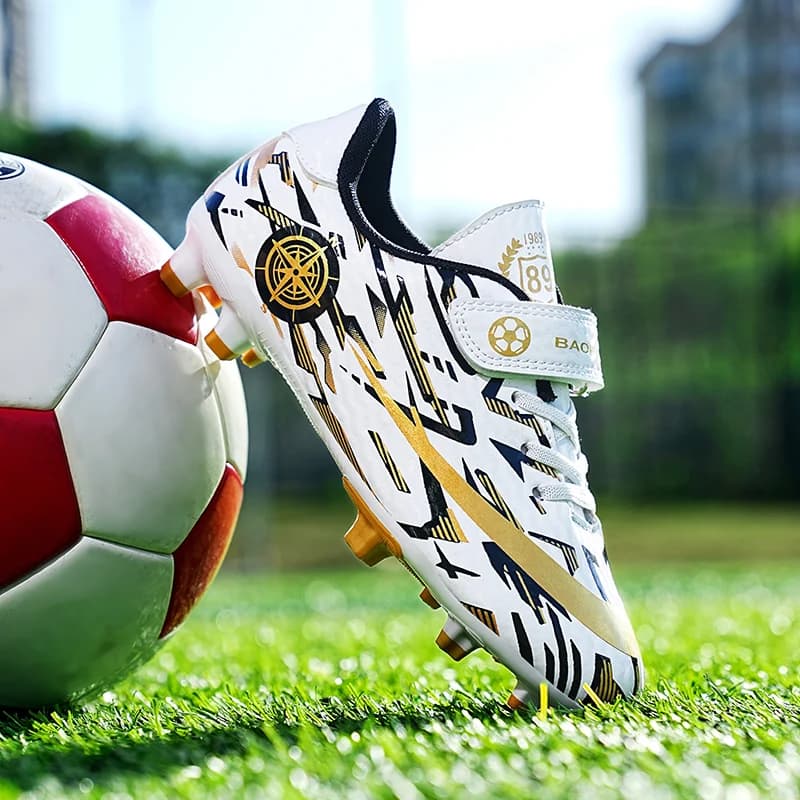 Scarpe da calcio per bambini calde Scarpe da ginnastica da esterno Scarpe da calcio per bambini Ragazzi Scarpe da ginnastica da calcio con gancio Tacchetti Scarpe da futsal Bambini
