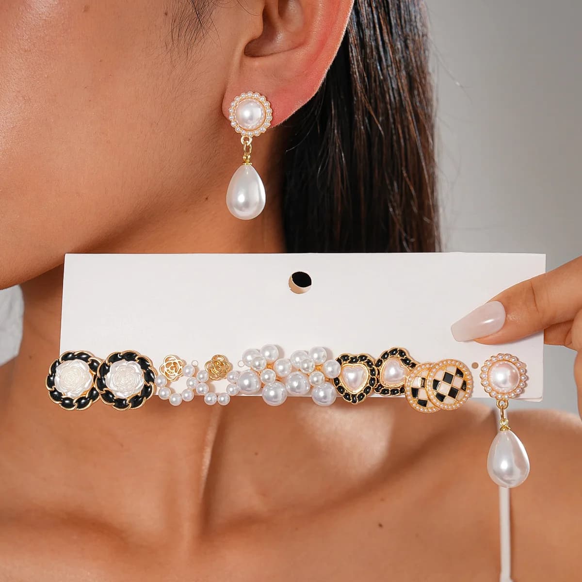 12 Pcs Set French Elegant Imitation Pearl Earrings for Women Temperament Flower Heart Stud Earrings Party Ear Jewelry Wholesale