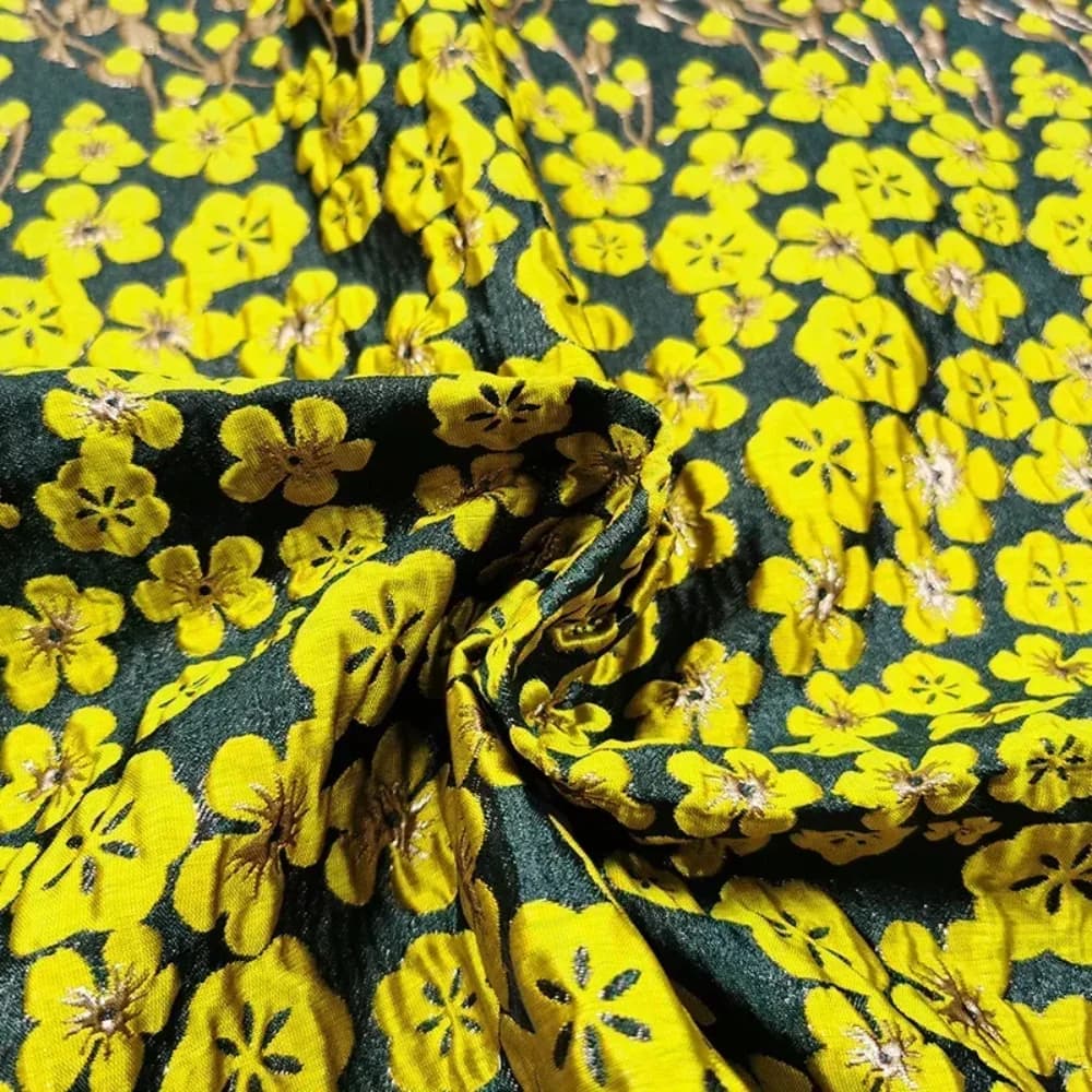 Light Luxury Mantal Wire Yarn-dyed Jacquard Fabric Positioning One-piece Hem Skirt Brocade Wedding High-end Cloth for Sewing