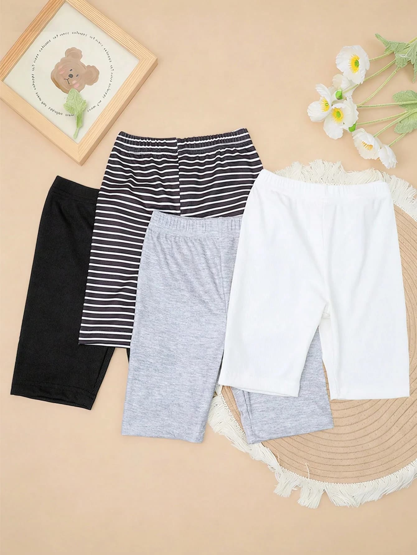 4/1 Pezzo di pantaloni medi elasticizzati e slim per ragazze, leggings semplici e basic morbidi e confortevoli, adatti per l'uso quotidiano