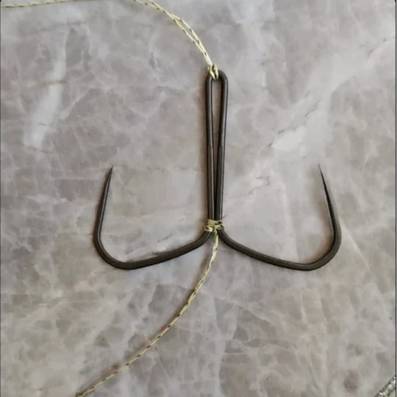 30 Pezzi Ami da Pesca a Farfalla a Gambo Lungo con Lama Ultra Affilata, a Doppia Punta, per Ancoraggio e Aggancio, per la Pesca alla Carpa