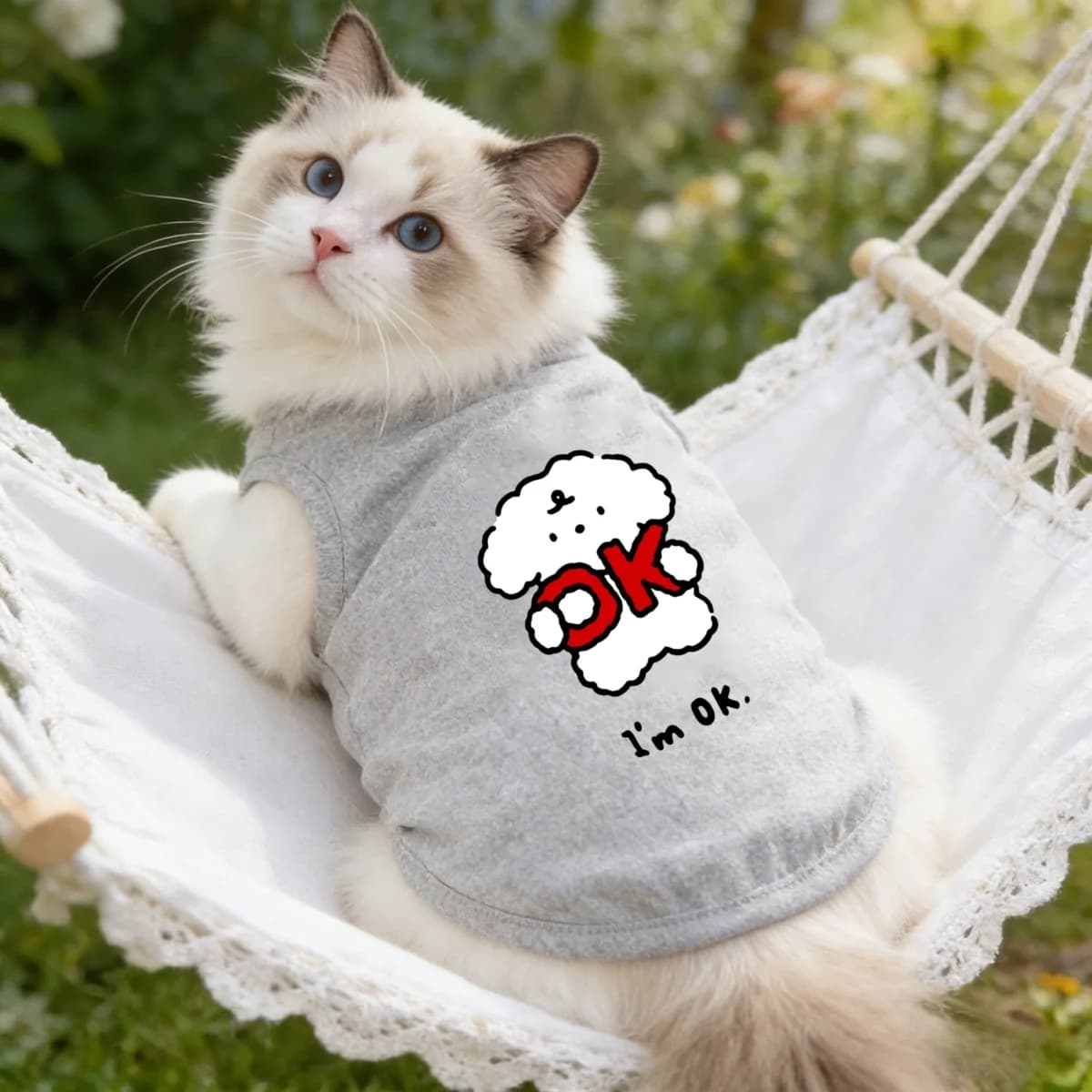 1 pet vest with “I'm OK” print, breathable and protective from solar rays, suitable for dogs and cats, for indoor and outdoor use.