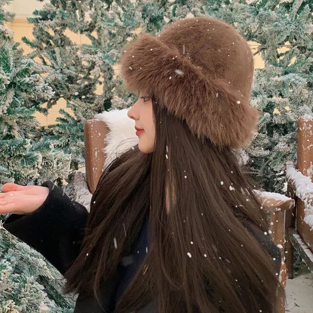 Cappello di pelliccia da donna caldo berretto da sci da neve femminile pelliccia di volpe sintetica cappello invernale caldo spesso da donna cappello russo antivento scalda orecchie cofano vendita calda