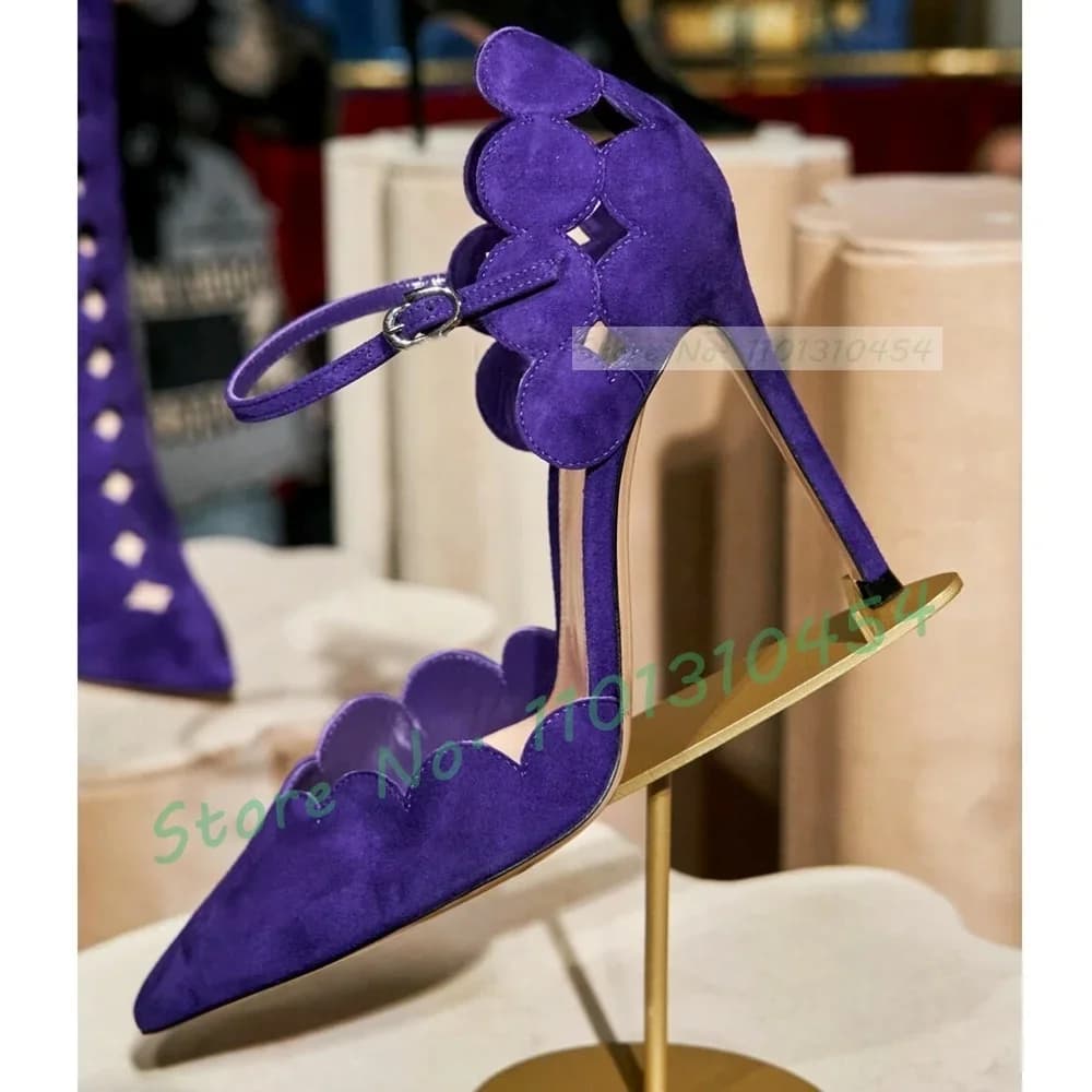 Sandali con tacco alto smerlati viola Sandali da donna di lusso con cinturino frontale in pelle scamosciata Scarpe a punta da donna Sandali eleganti concisi tutti abbinati