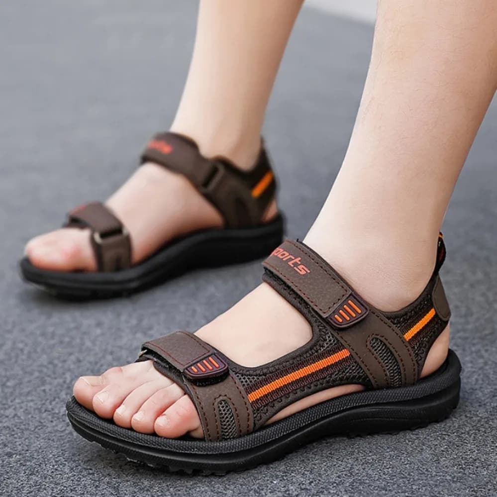 Sandali sportivi estivi traspiranti per ragazzi, scarpe da spiaggia casual per bambini, sandali comodi con suola morbida e punta aperta
