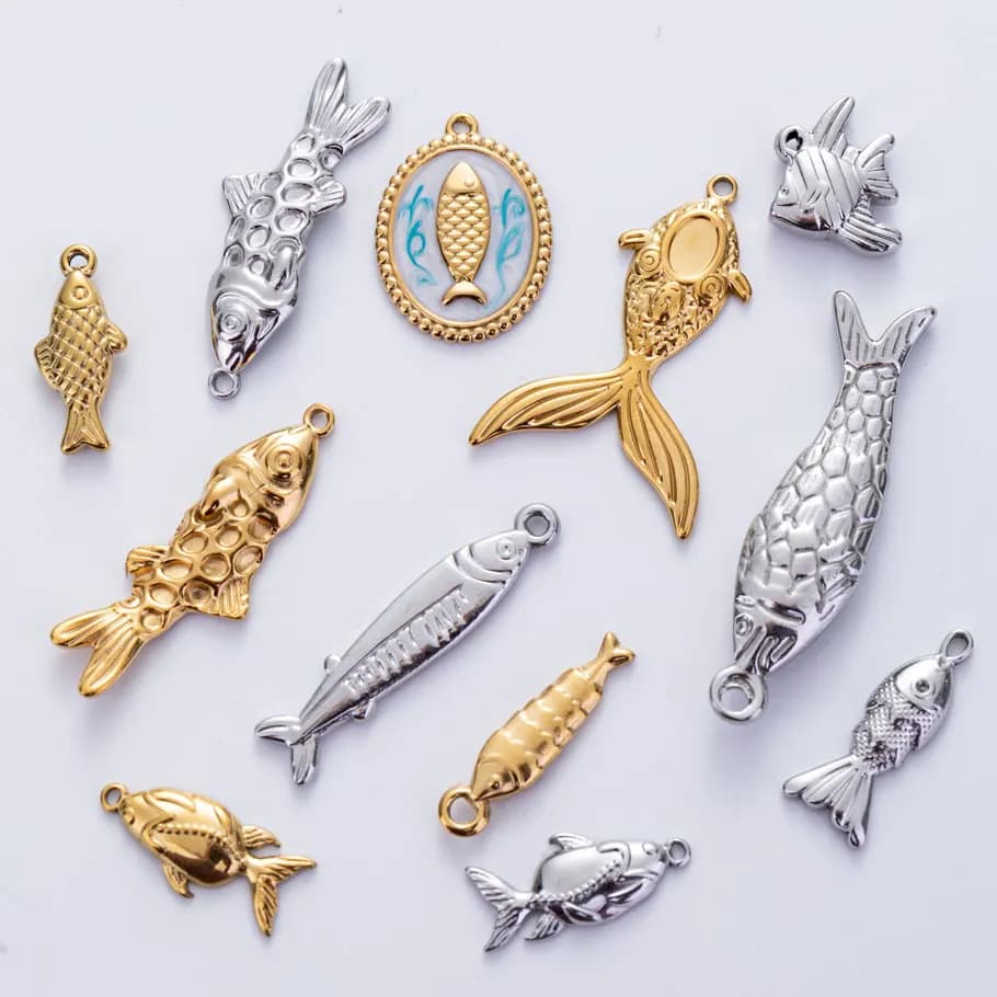 Set di 5 Ciondoli a Forma di Pesce in Acciaio Inossidabile, Charm per Creazione di Gioielli Fai-da-Te, Accessori per Collane, Orecchini e Bracciali