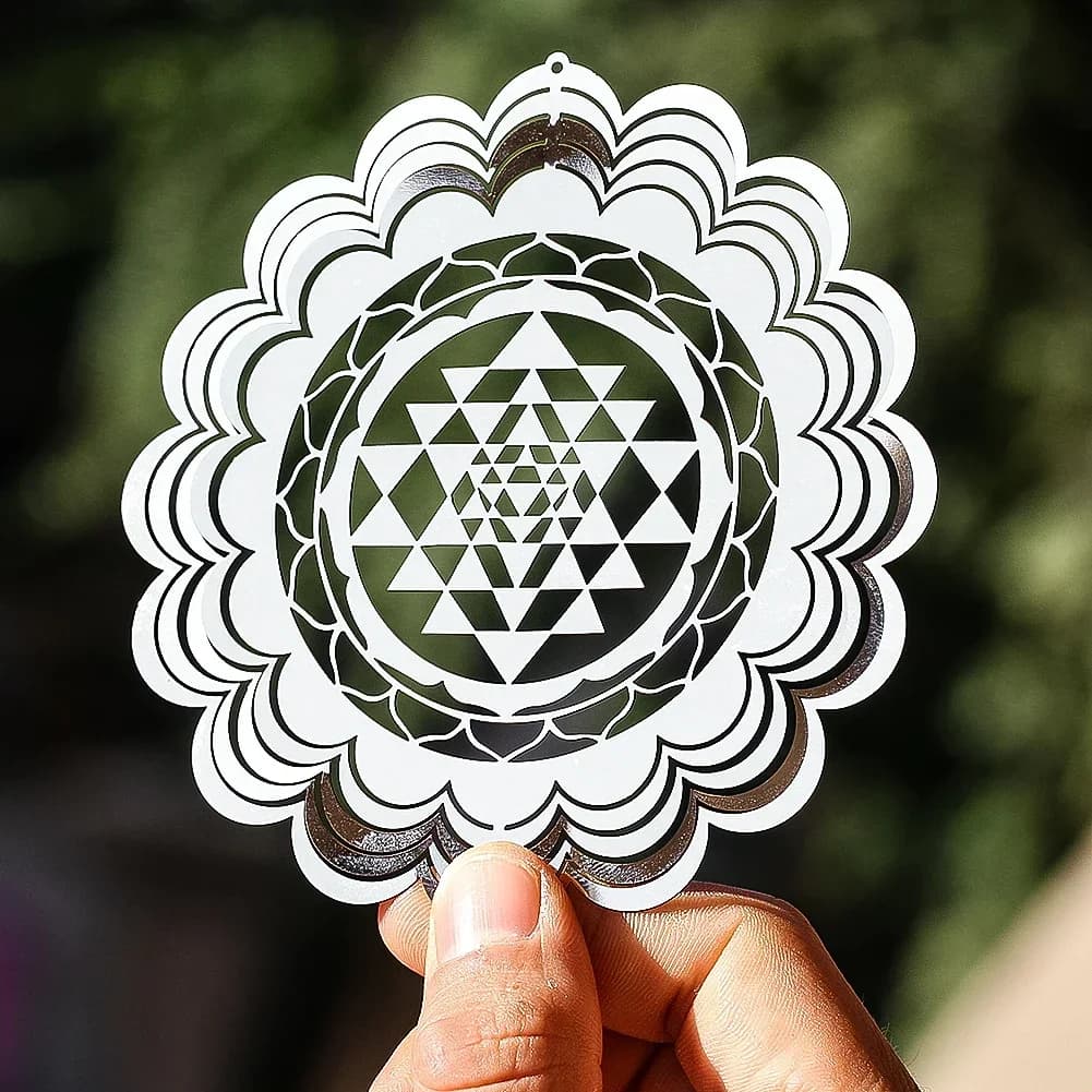 Stainless Steel 3D Rotating Wind Spinner Triangular Mandala Metal Wind Chime Mirror Reflection Hanging Decor Garden Yard Balcony
