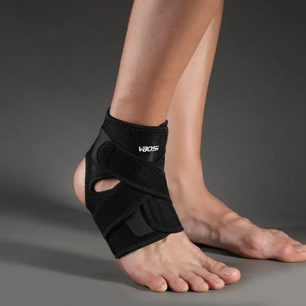 Supporto per Caviglia in Neoprene Sportivo, Fascia Elastica Regolabile per Caviglia, Benda per Piedi Unisex Nera
