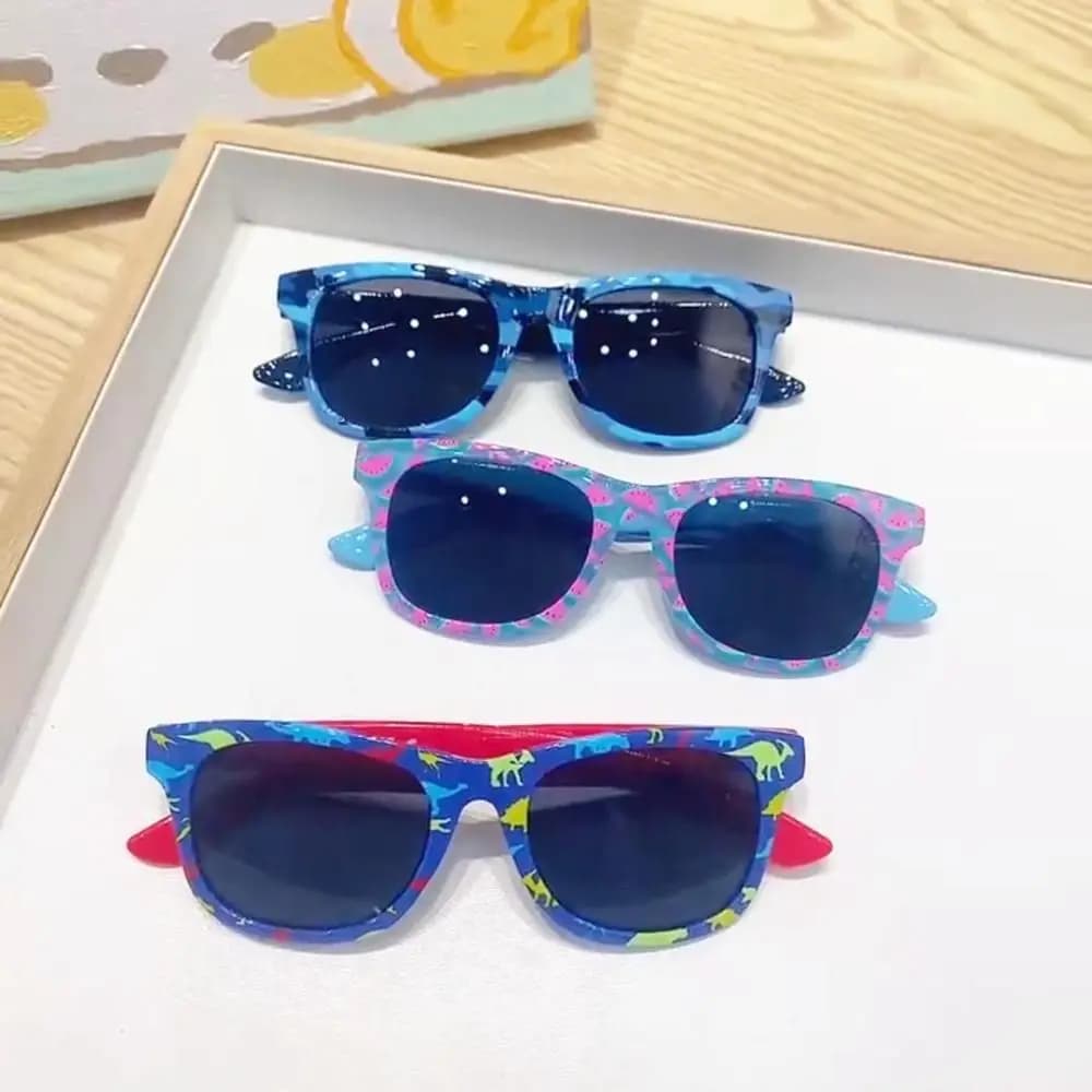 Nuovi occhiali da sole per bambini con montatura quadrata a forma di dinosauro Protezione solare a prova di raggi ultravioletti Occhiali da sole per bambini Occhiali da sole per feste