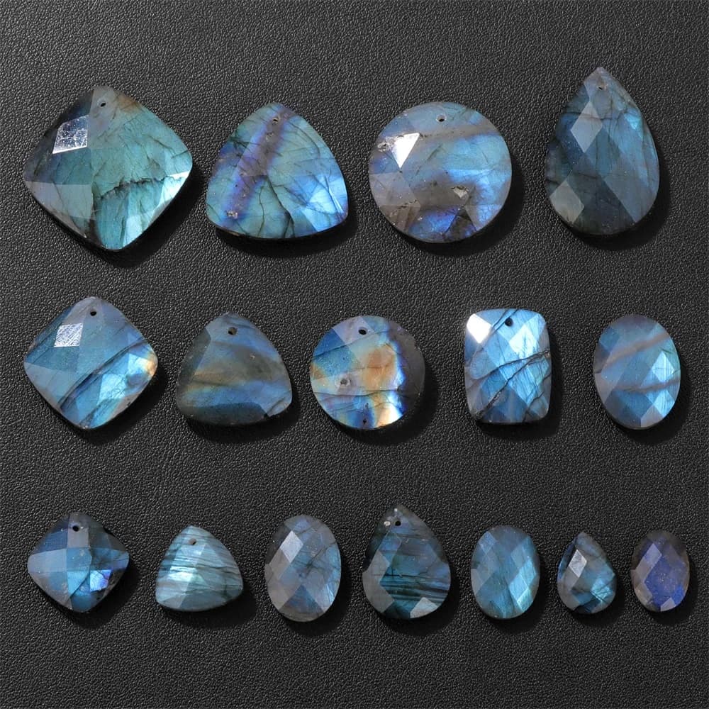 1 PC Forte lucentezza naturale Labradourite Charms Waterdrop Forma quadrata Ciondolo in pietra per creazione di gioielli Collana Orecchini fai da te