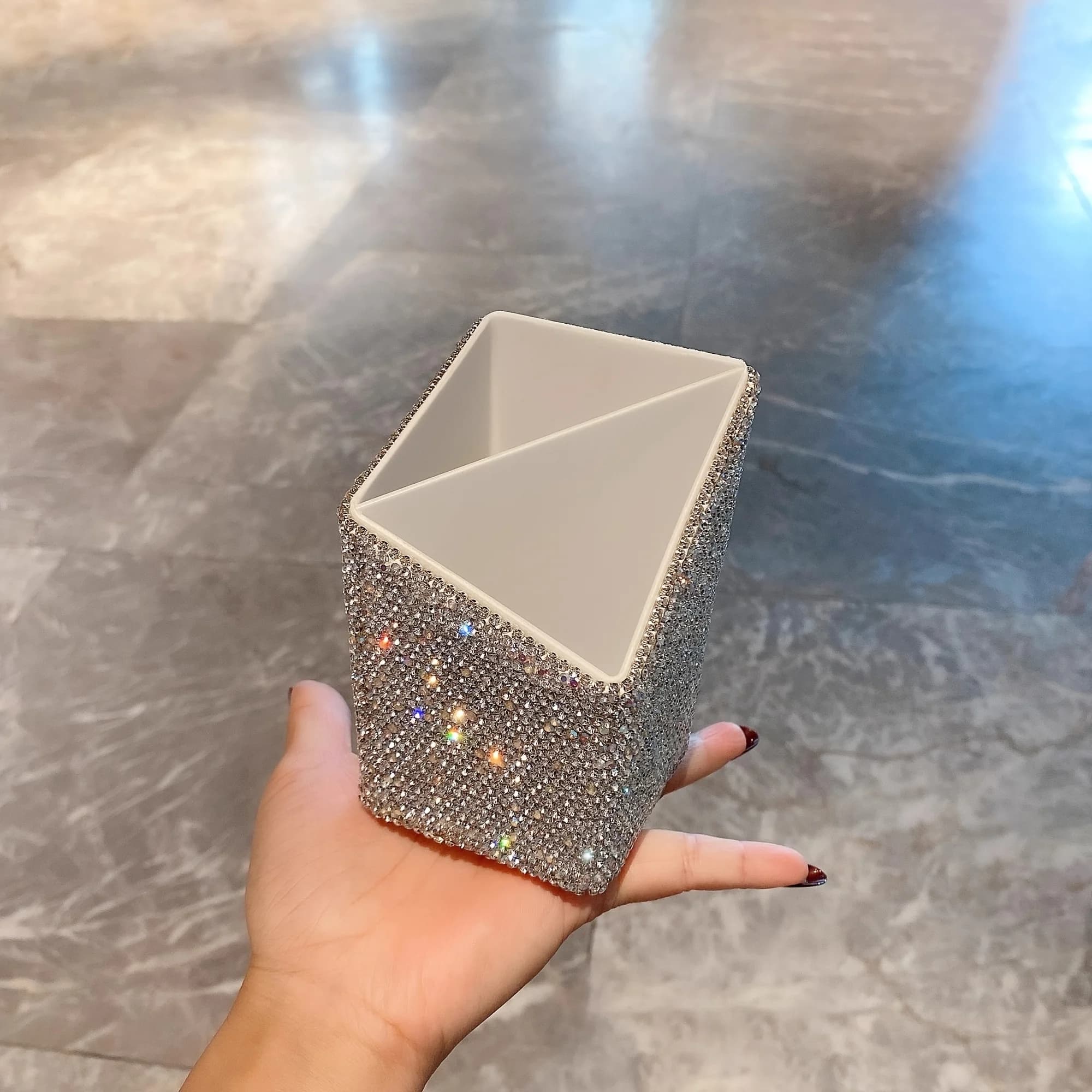 Luxurious Square Pen Holder with Artificial Diamond Inlays, Desktop Makeup Brush Storage Box, Lipstick Rack