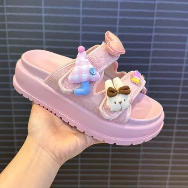 Sandali da donna alla moda Orso simpatico cartone animato Fibbia con una sola parola con sandali in velcro Pantofole fresche da spiaggia estive da donna Sandalias Mujer
