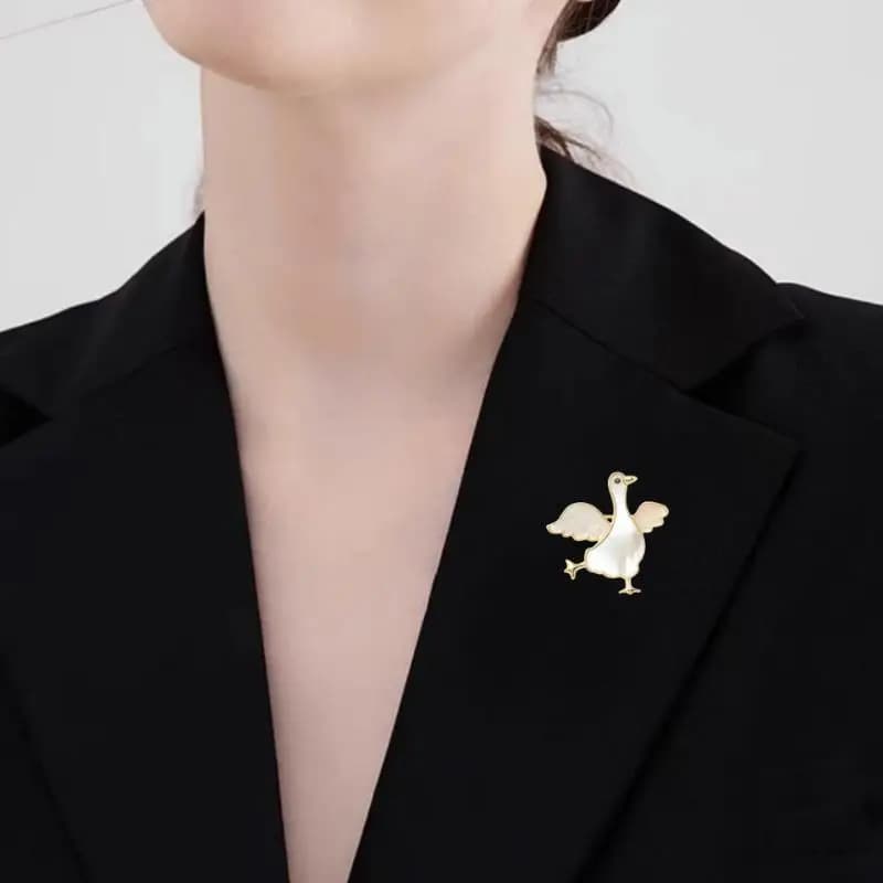 Cute Goose Shaped Brooch Natural Mother Of Pearl Inlay Gold Plated Trim For Jackets Scarves Daily Wear