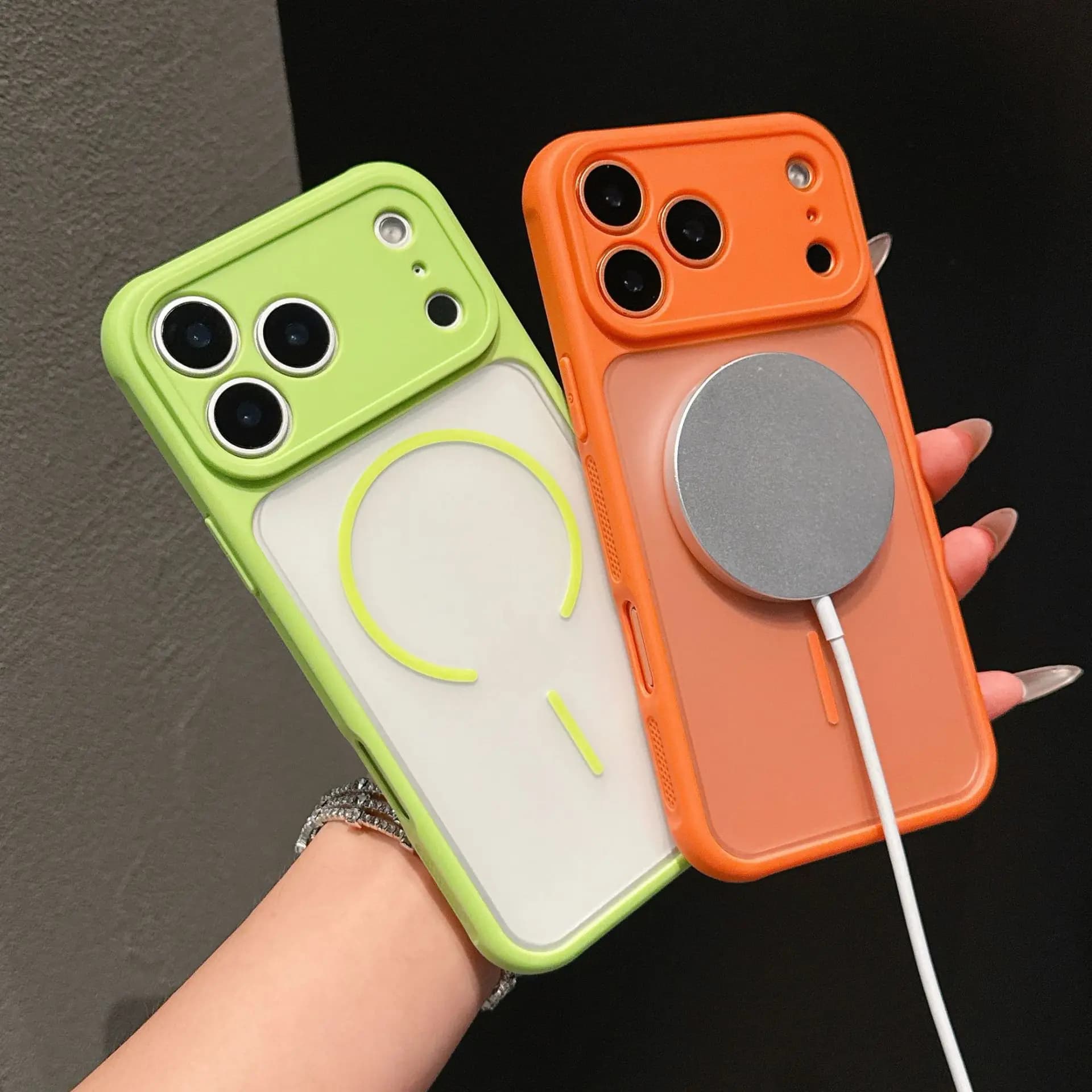 Custodia con Magneti Integrati per MagSafe iPhone 17 Pro Max Air 16 Plus 15 14 13 12 11, Protezione Completa Fotocamera, Cover Opaca