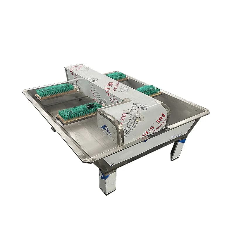 off-label beverage bottle bottle brushing machine plastic bottle off-label sink type old label cleaning machine