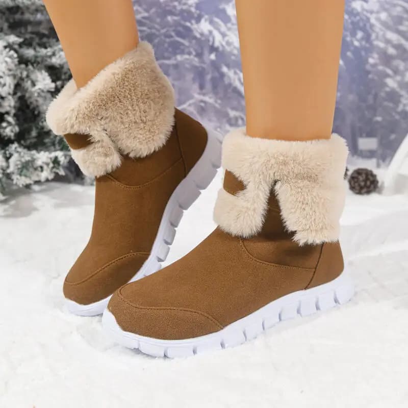 Scarpe da ginnastica in pelliccia soffice con fondo spesso antiscivolo Piattaforma comfort invernale da donna Stivali da neve corti in peluche caldi Scarpe da trekking pelose da donna