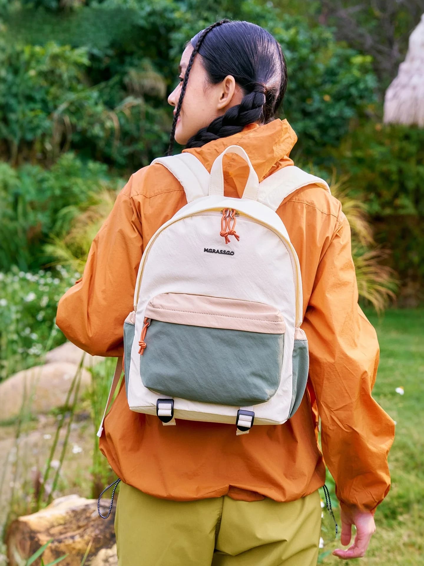 MASSGO Lightweight Outdoor Travel Backpack Waterproof Hiking Mountain Double Shoulder Bag Versatile Student Computer Bookbag