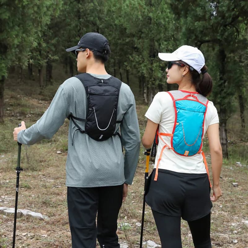 Zaino da Corsa per Escursionismo all'Aperto, Leggero Zaino a Doppia Spalla per Uomo e Donna, Borsa da Viaggio con Sistema di Idratazione
