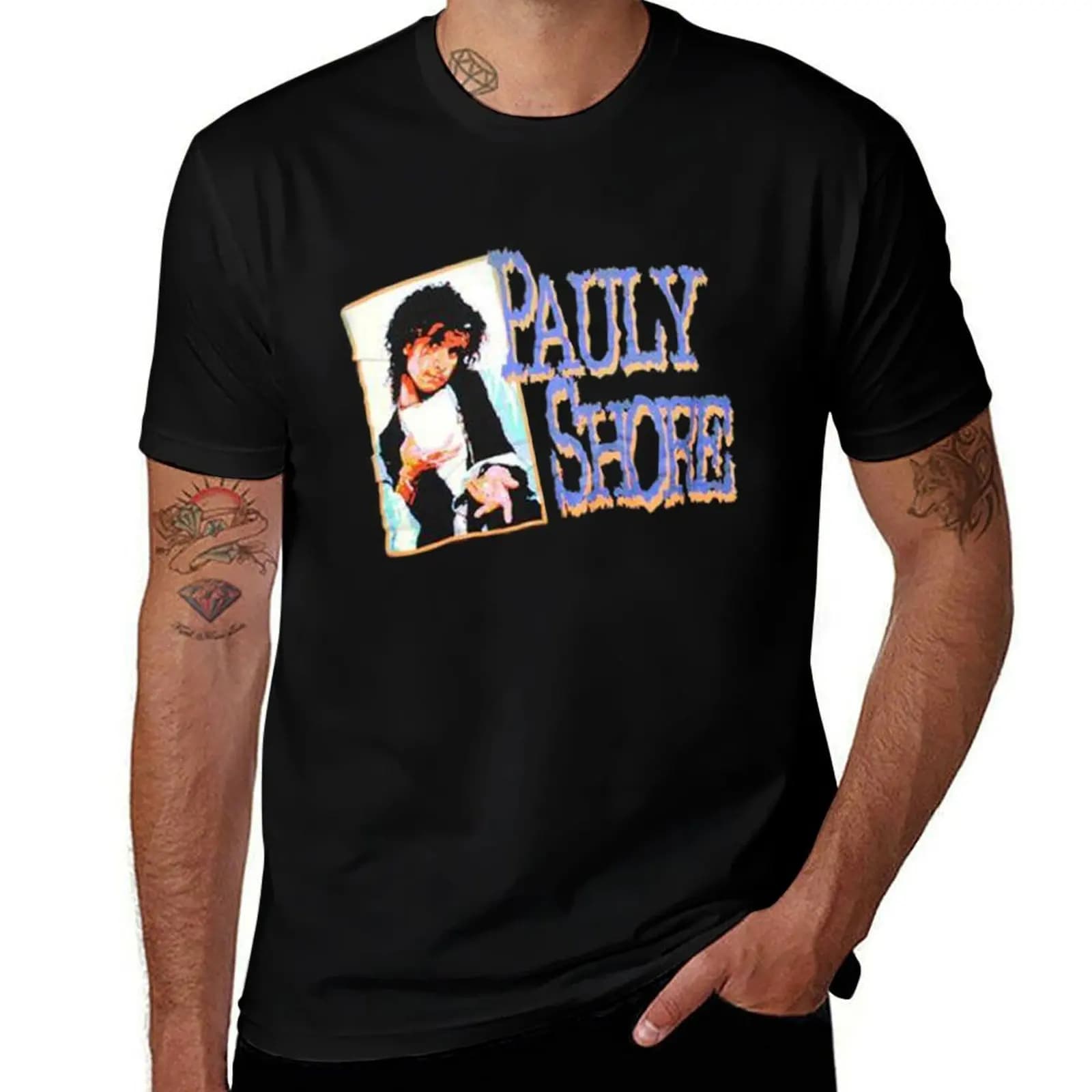 T-shirt vintage Pauly Shore del 1992, icona della cultura pop neo-hippie grunge degli anni '80 e '90, classico MTV VJ, stile Encino Man, comico iconico
