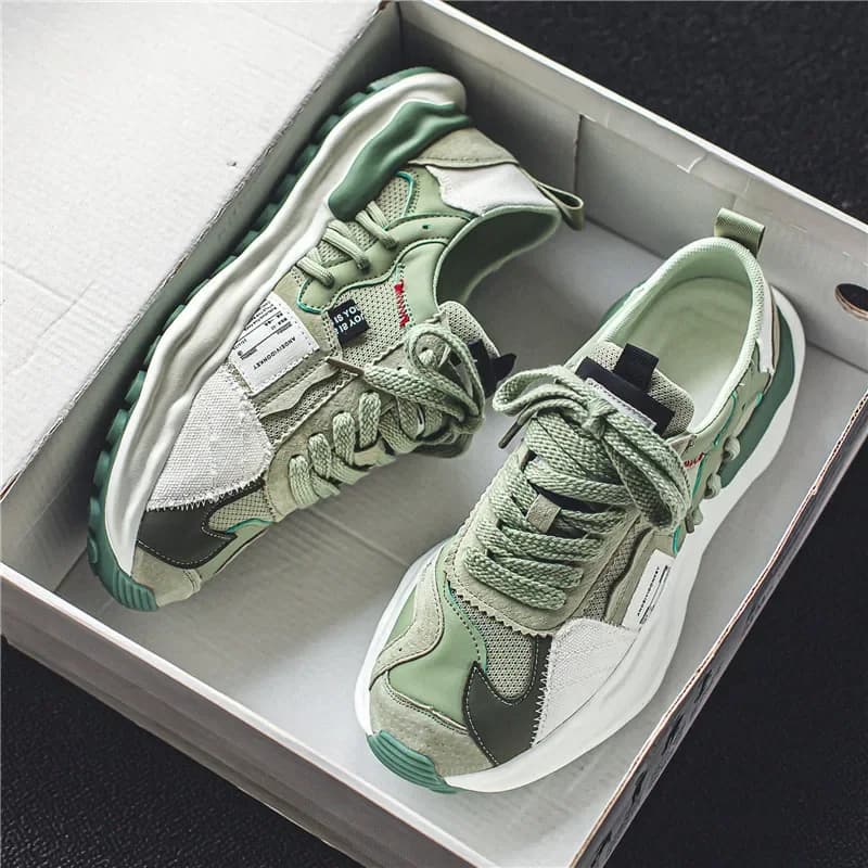 Scarpe estive nuove in mesh traspirante Scarpe da ginnastica casual versatili da uomo Scarpe Scarpe moda outdoor Stringate Appartamenti maschili Tenis Zapatos