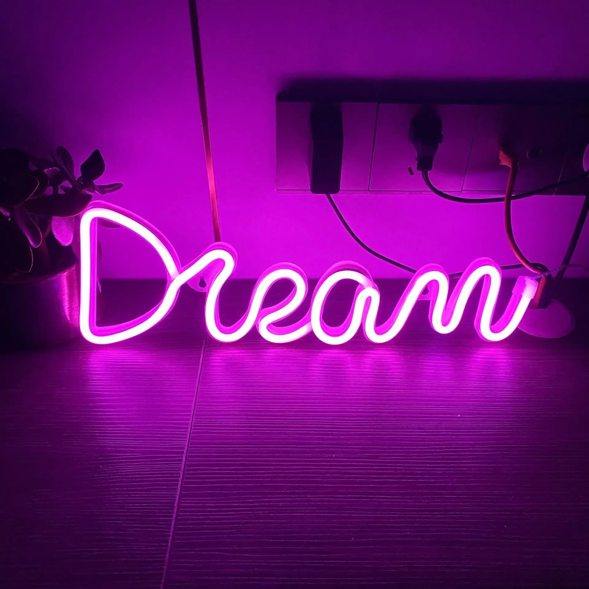 LED Dream Shape Neon Light Sign alimentato da USB e lampada al Neon a batteria per la decorazione del soggiorno da parete luce al Neon per le vacanze di nozze