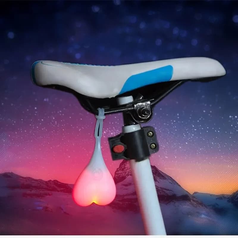 Luce per bicicletta Fanale posteriore per bici creativo 4 colori Cuore Palla Spia di sicurezza Equitazione Ciclismo Lampada a LED impermeabile