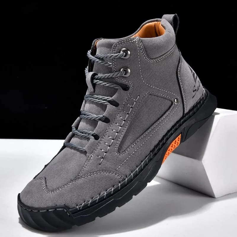 Stivali vintage fatti a mano di grandi dimensioni da uomo Scarpe casual alte stringate alla moda Stivali da trekking e da trekking primaverili all'aperto
