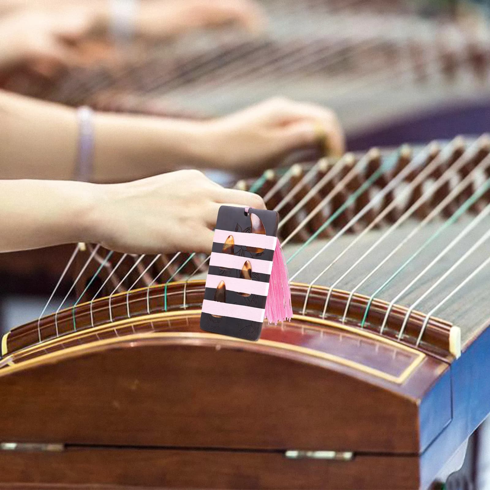 1 Pezzo Porta Plettri Professionale in Legno di Sandalo per Guzheng, Pipa e Chitarra, Leggero, Compatto, Anti-smarrimento