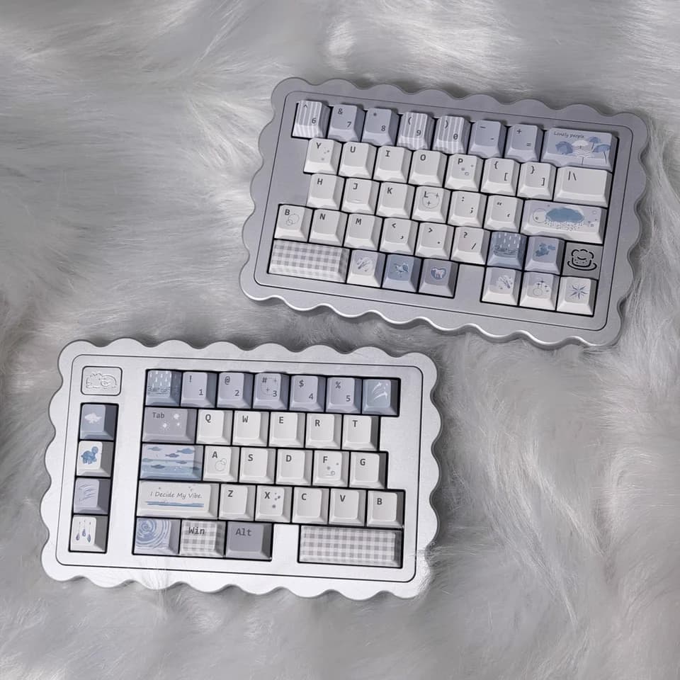 CNC Aluminum Soda Biscuit Split Keyboard Costom tri Mode Wireless Bluetooth Keyboard Kit Hotswap Metal Vial Mechanical Keyboard