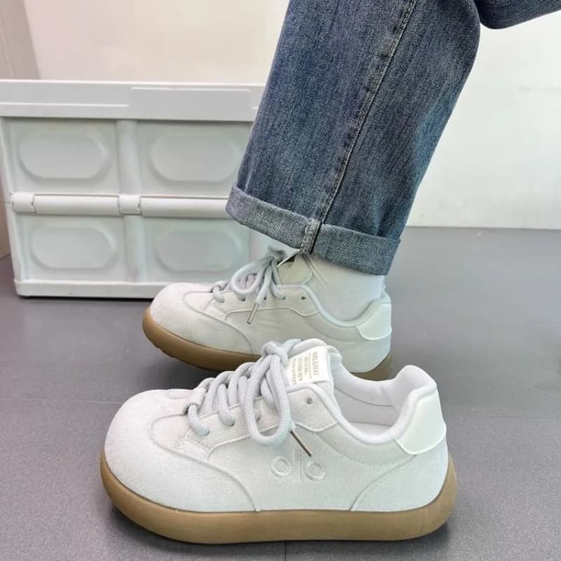 Women Retro Faux Suede Sneakers Light Grey Round Toe Lace‑Up Gum Rubber Sole Casual German Trainer Daily Walking Street Shoes