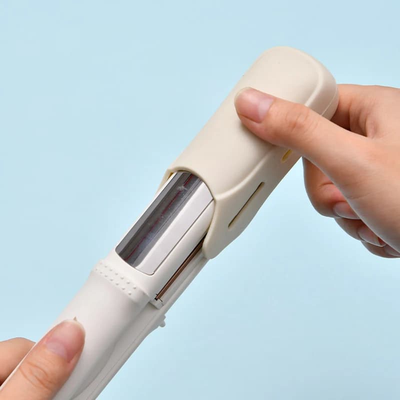 Portable Hair Plate Cover Case with Heat Resistant Flat Iron Cover Universal Protection for Silicone Iron Burning To Repose Sticks for Bigodini