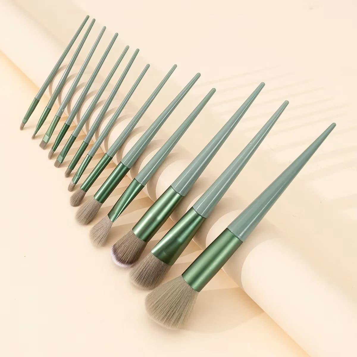 13 pezzi Pennello per trucco Strumento per trucco in fibra ultra morbida Polvere sciolta Ombretto Correttore per labbra Fard Fondotinta Capelli morbidi Trucco di bellezza