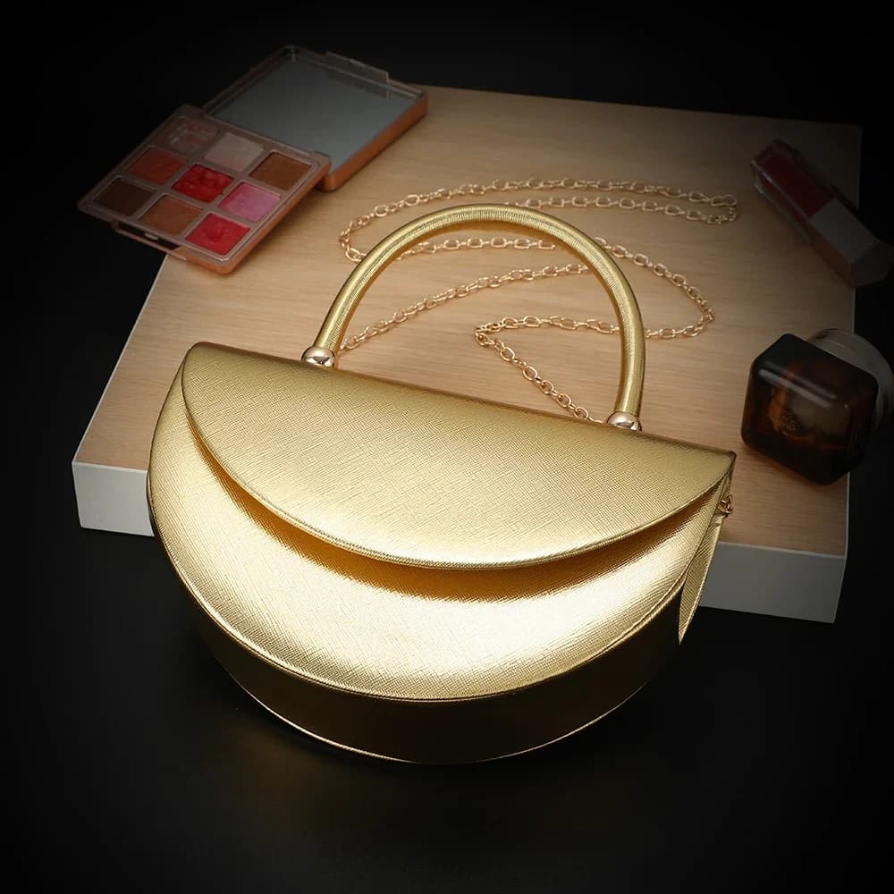 Nuova Borsa a Mezzaluna alla Moda, Borsa da Sera Lucida, Elegante Borsa a Tracolla con Catena Metallica, Borsa Regalo alla Moda, Borsa Portaoggetti per Piccoli Oggetti