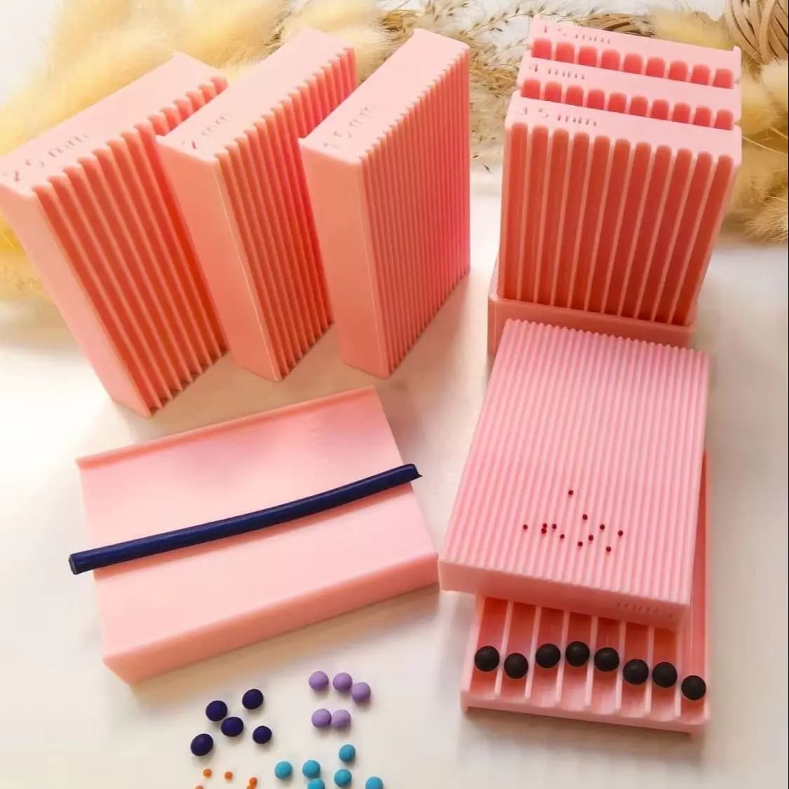 2mm 3mm 4mm 5mm Clay Bead Roller Tool Set 4PCS Round Bead Maker for Polymer Clay Jewelry Making DIY Bracelet Necklace Craft