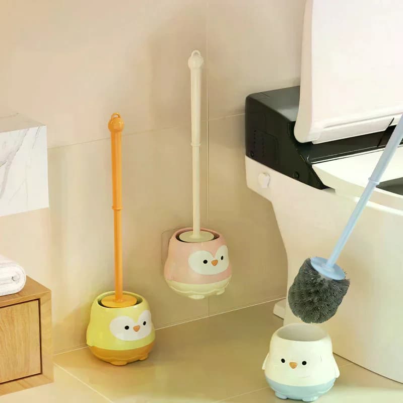 Simpatico scopino per WC in stile cartone animato con base, senza trapano, montato a parete, design a manico lungo per uso in bagno, perfetto per tutti gli angoli