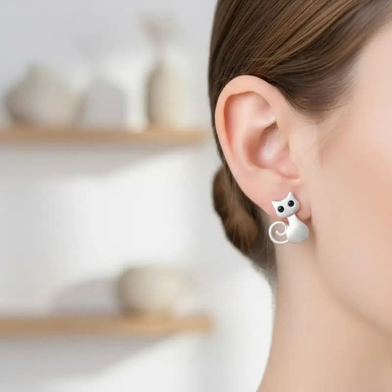 Shiny Black Eyes Crystal Cat Women Stud Earrings Hypoallergenic Jewelry for Music Festival Carnival Outfit Match