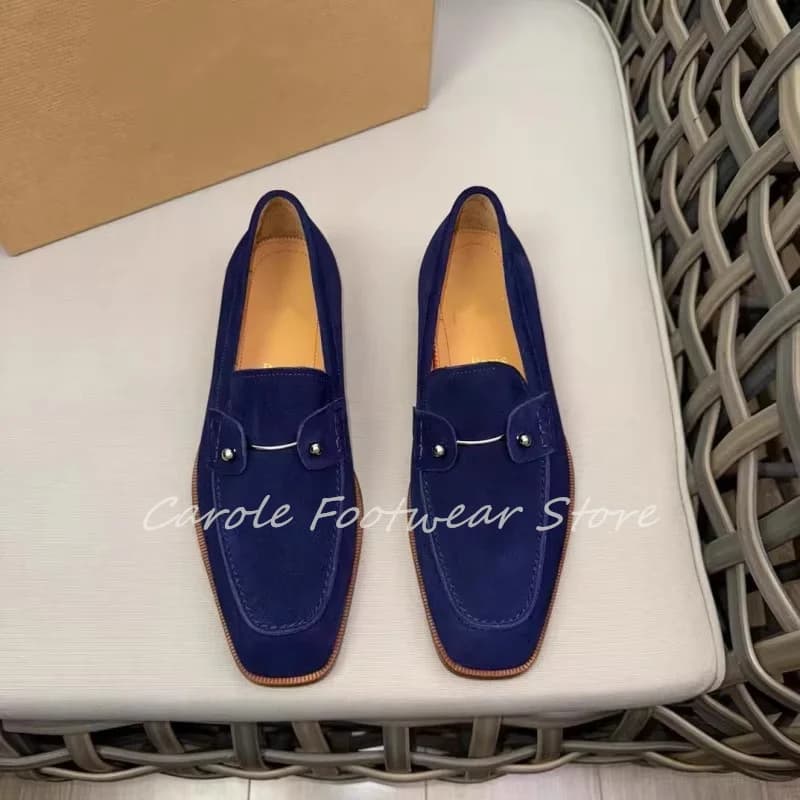 Scarpe casual poco profonde con punta quadrata Calzature quotidiane maschili Mocassini in pelle Scarpe da sposa Mocassini con spilla metallica stile britannico per uomo