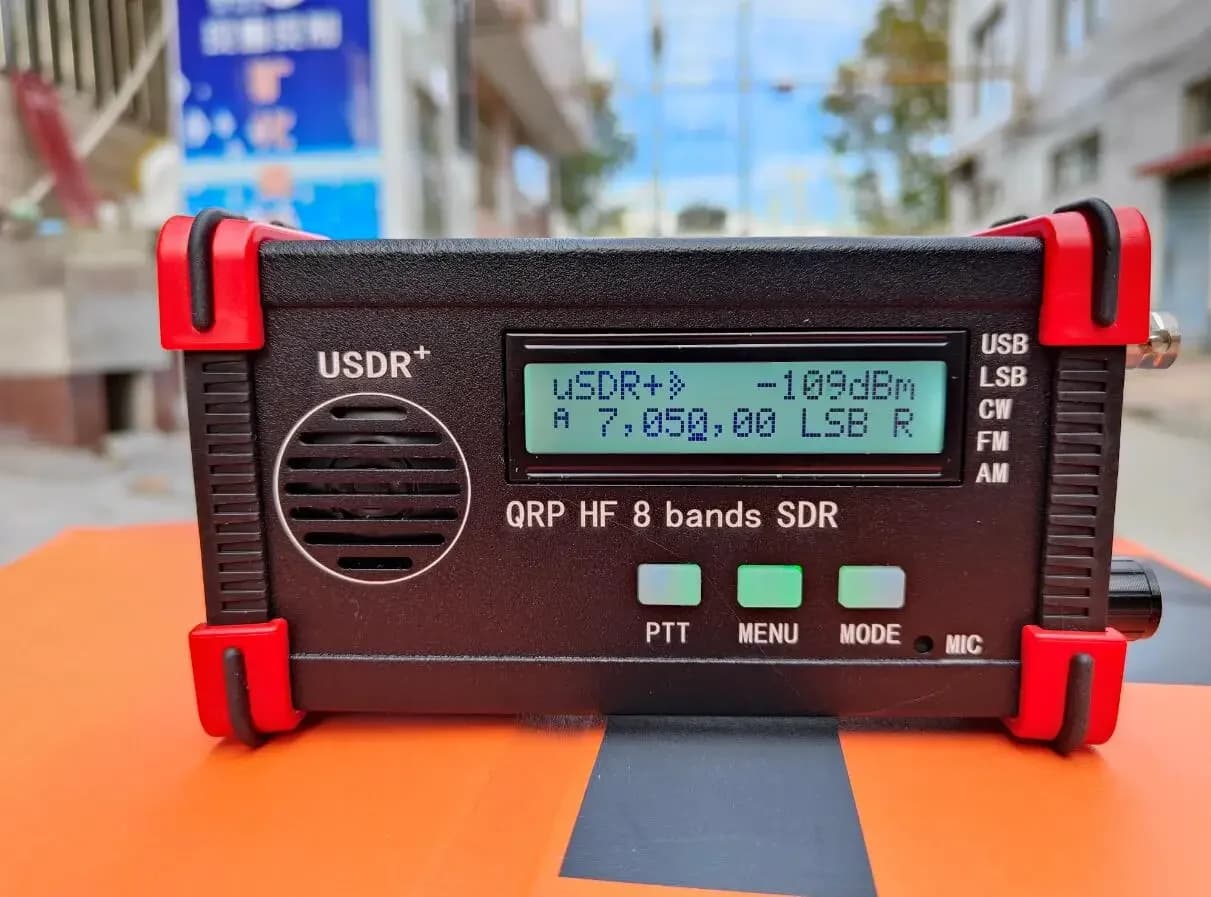 Ricetrasmettitore 5W USDX USDR HF QRP SDR ricetrasmettitore SSB/CW DSP SDR a 8 bande guscio nero con microfono portatile con batteria