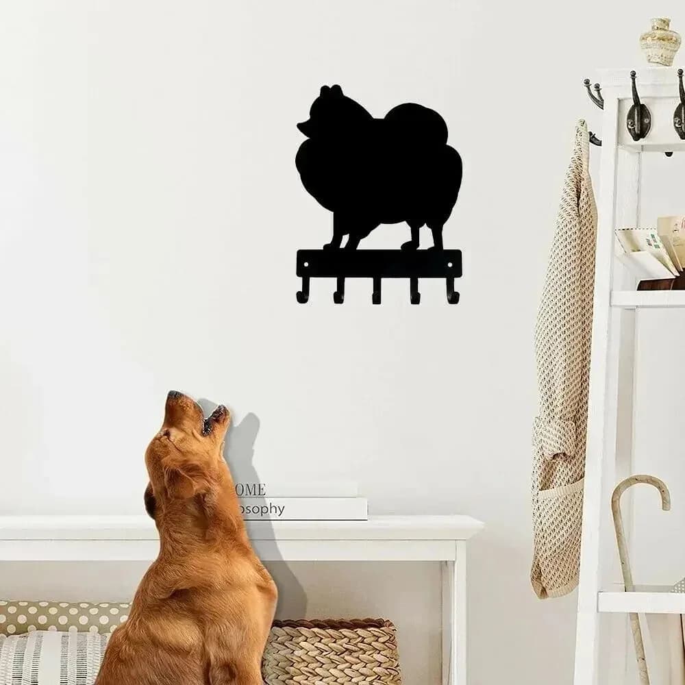 Portachiavi da parete in metallo con design Pomeranian, decorazione rustica a forma di cane con ganci per l'ingresso