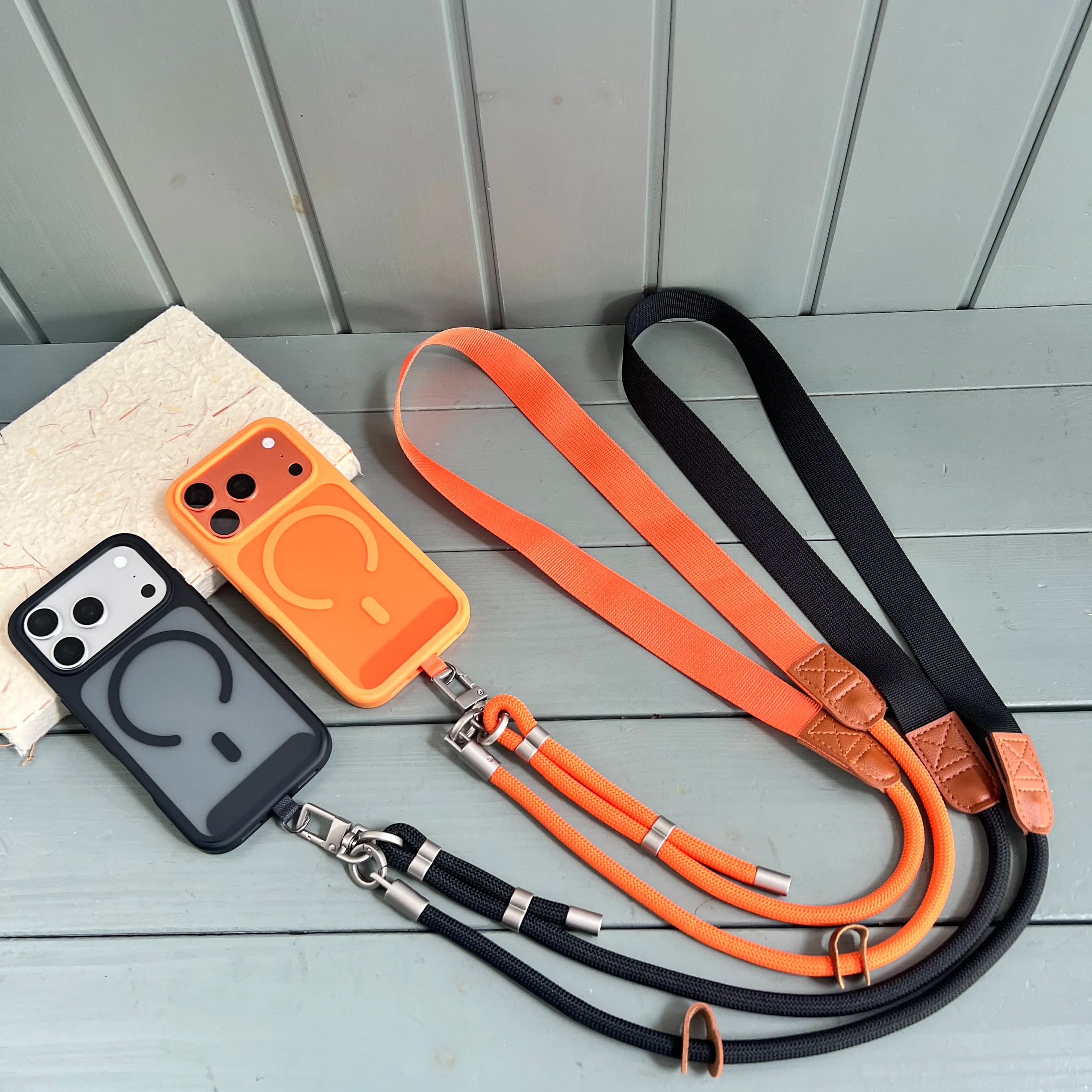 Phone case with sports strap - Fit for iPhone 17 Pro Max, 16 Pro, 14, 15 Plus, 13, 12 - Delicate protective shell on skin