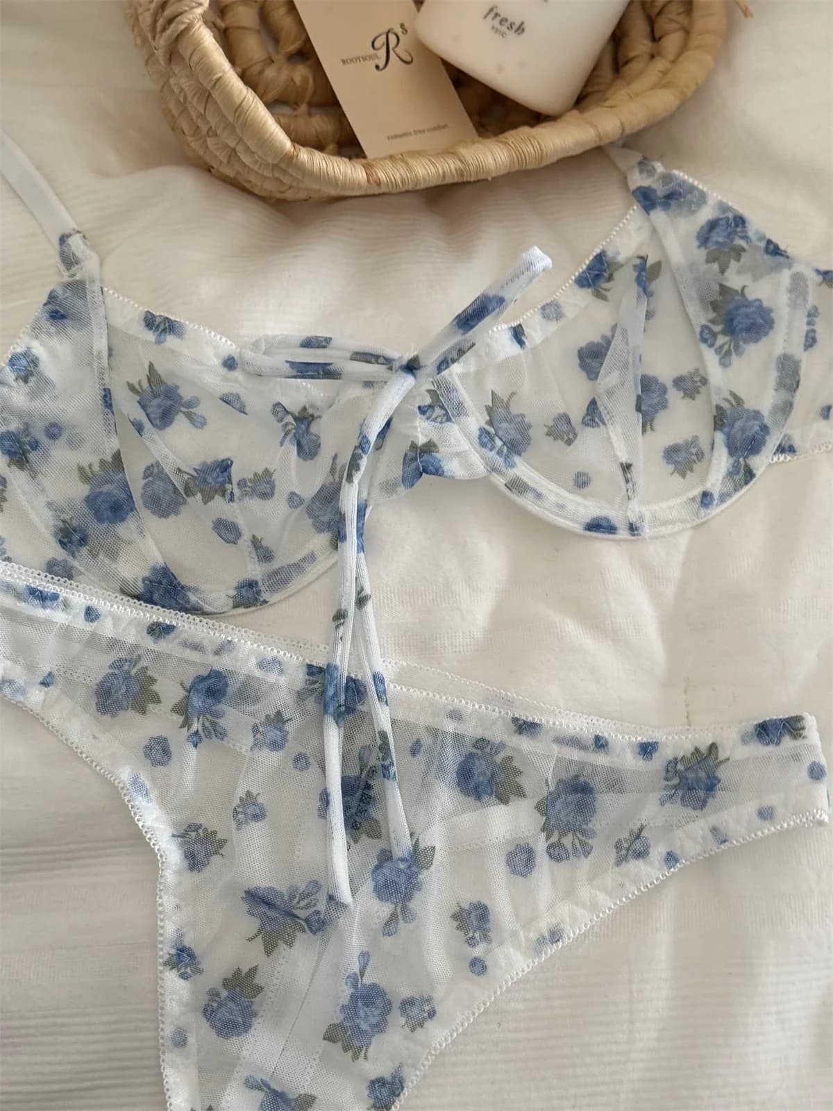 Reggiseno floreale da donna piccolo intimo fresco fiocco traspirante supporto superiore lingerie seni grandi mostrano un piccolo set di reggiseno