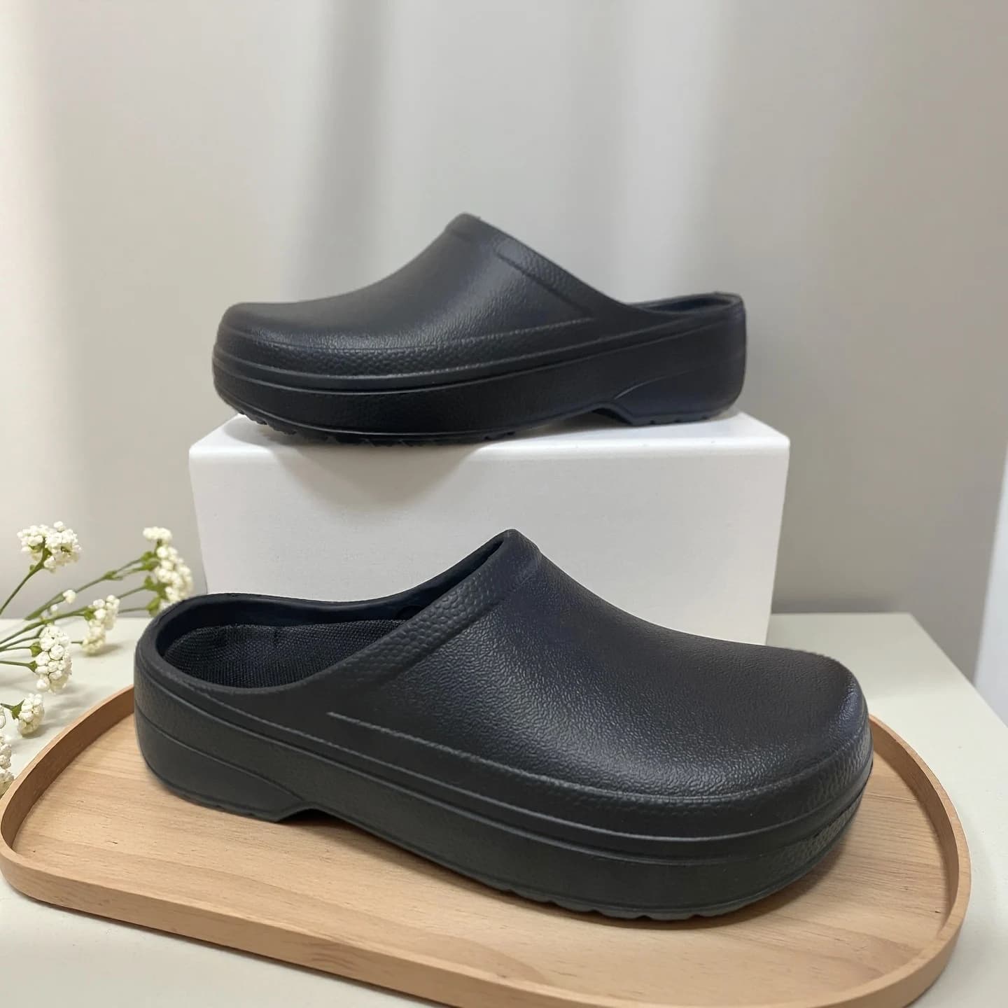 Ciabatte da Giardino Unisex in Eva, Comode Ciabatte Piatte con Solette, Adatte per Cucina, Ospedale e Uso Quotidiano