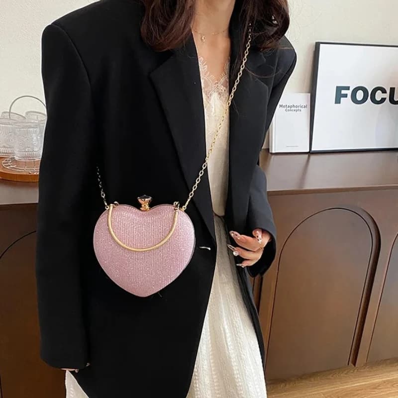 Fashionable Heart-shaped Evening Clutch Bag with Lock Gold Chain Strap Shoulder Purse Versatile Luxury Cocktail Party Handbag